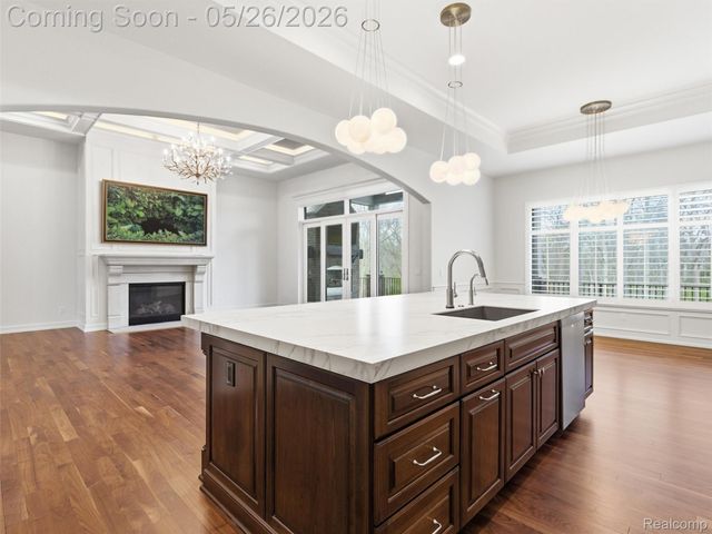 2475 Creekside Court, Oakland Charter Township, MI 48306