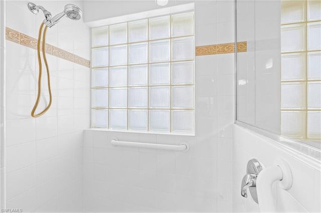 8949 Cascades Isle BLVD, Estero, FL 33928