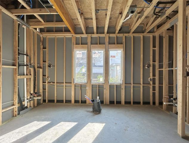 9350 Rosstown Way, Houston, TX 77080