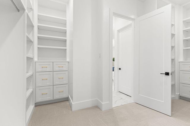 9350 Rosstown Way, Houston, TX 77080