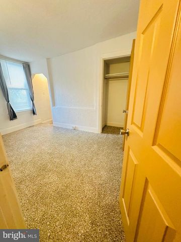 352 W GAY AVE, York, PA 17401