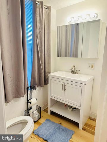 352 W GAY AVE, York, PA 17401