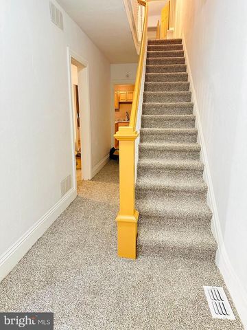 352 W GAY AVE, York, PA 17401