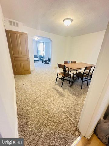 352 W GAY AVE, York, PA 17401