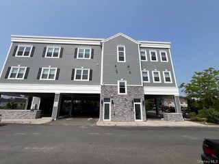 40 Division Street 2B, Farmingdale, NY 11735