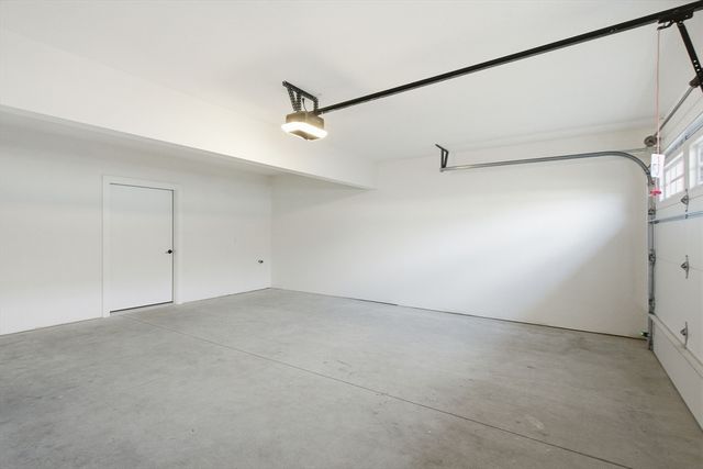 7 Elise Ave -, Londonderry, NH 03053