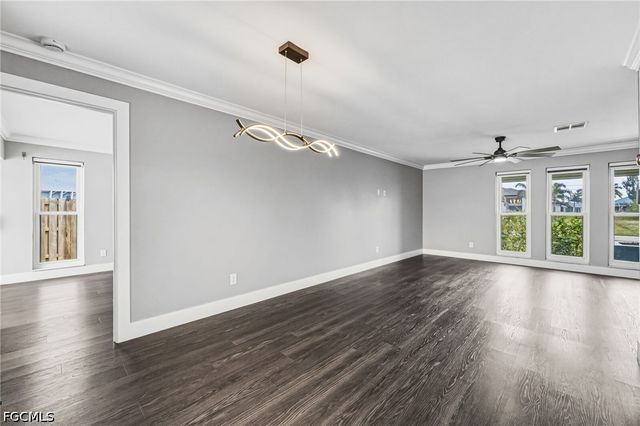 629 SW 22nd ST, Cape Coral, FL 33991