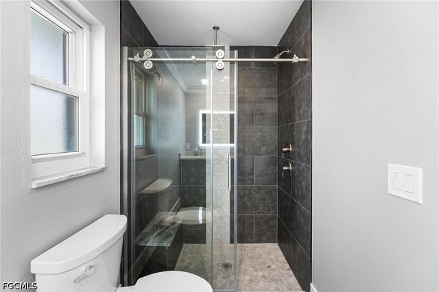 629 SW 22nd ST, Cape Coral, FL 33991