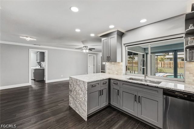 629 SW 22nd ST, Cape Coral, FL 33991