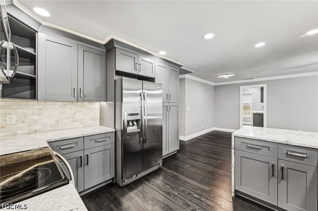 629 SW 22nd ST, Cape Coral, FL 33991