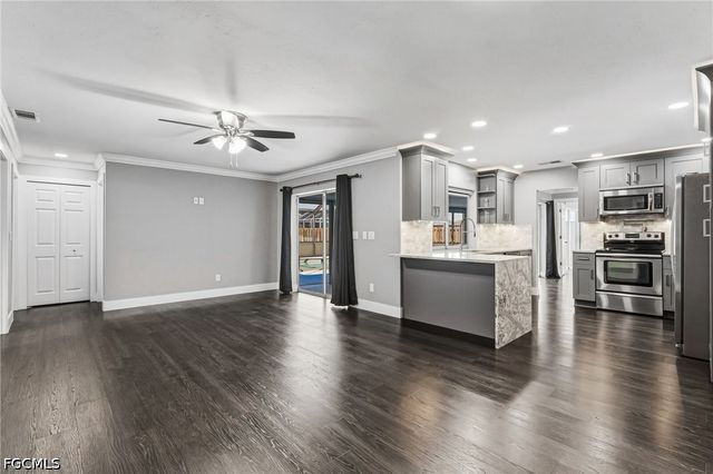 629 SW 22nd ST, Cape Coral, FL 33991