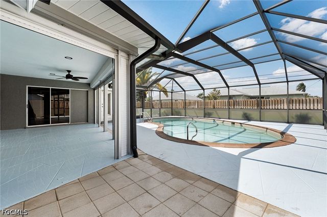 629 SW 22nd ST, Cape Coral, FL 33991