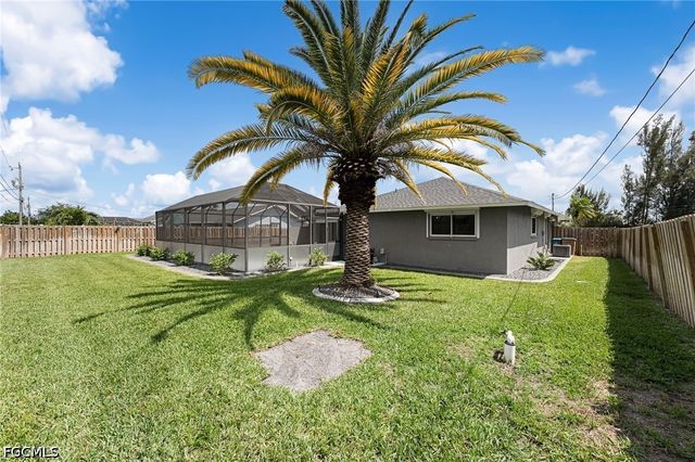 629 SW 22nd ST, Cape Coral, FL 33991