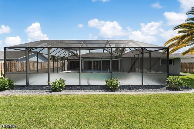 629 SW 22nd ST, Cape Coral, FL 33991