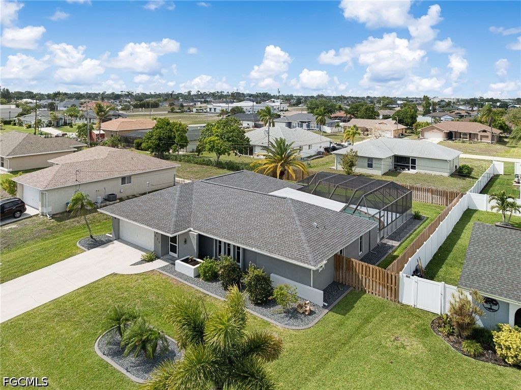 629 SW 22nd ST, Cape Coral, FL 33991