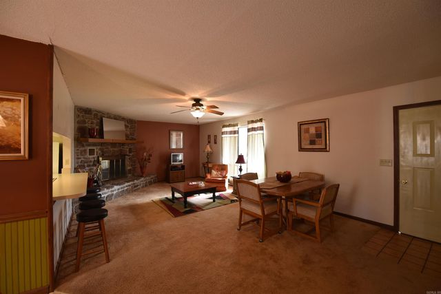 1266 Dave Creek Pkwy, Fairfield Bay, AR 72088