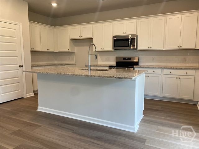 124 Barefoot Drive, Savannah, GA 31419