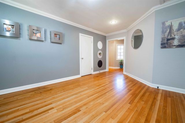 5099 WALNUT GROVE RD, Memphis, TN 38117