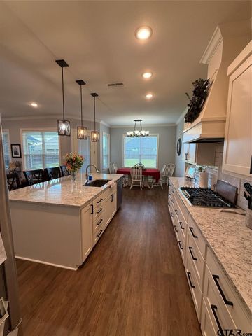 1003 Stone Bridge St, Mount Pleasant, TX 75455