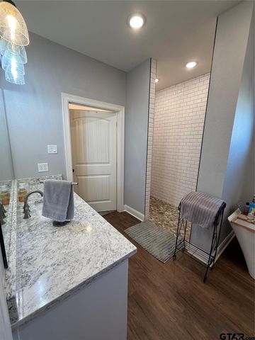 1003 Stone Bridge St, Mount Pleasant, TX 75455
