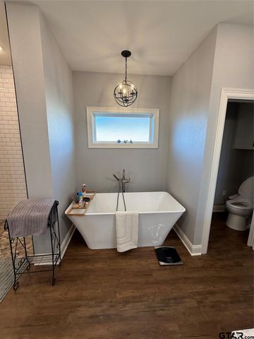 1003 Stone Bridge St, Mount Pleasant, TX 75455