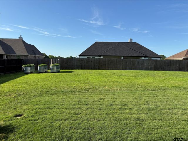 1003 Stone Bridge St, Mount Pleasant, TX 75455