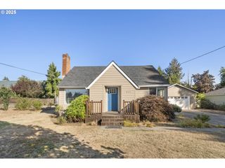 417 BUCKNER Ln, Oregon City, OR 97045