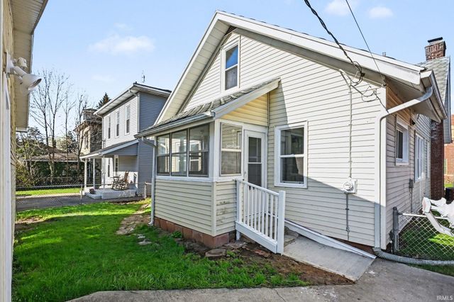 126 Gernhart Avenue, Mishawaka, IN 46544