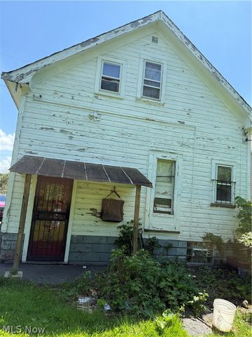 12125 Angelus Avenue, Cleveland, OH 44105