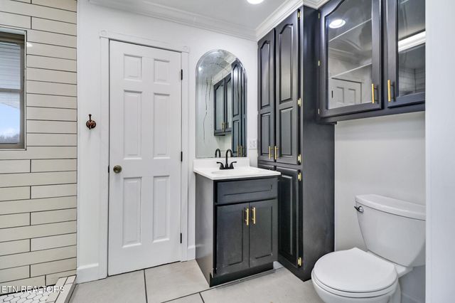 1128 Allardt Hwy, Jamestown, TN 38556