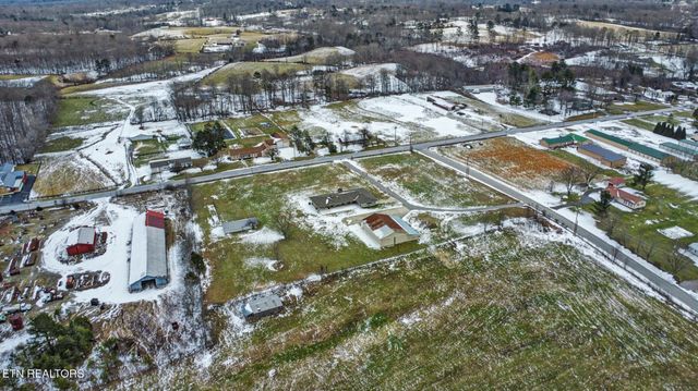 1128 Allardt Hwy, Jamestown, TN 38556