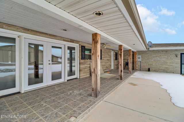 1128 Allardt Hwy, Jamestown, TN 38556