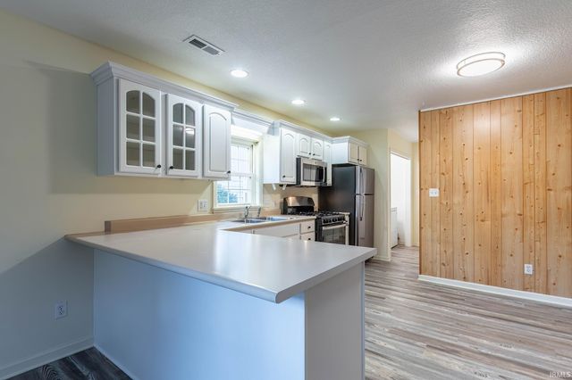 3023 Parnell Avenue, Fort Wayne, IN 46805