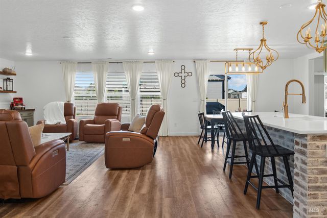 12170 W Yorkstone Dr, Nampa, ID 83651