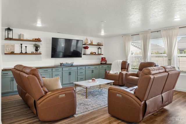 12170 W Yorkstone Dr, Nampa, ID 83651