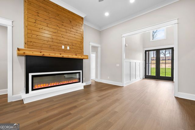 246 S Smith Road, Lagrange, GA 30241