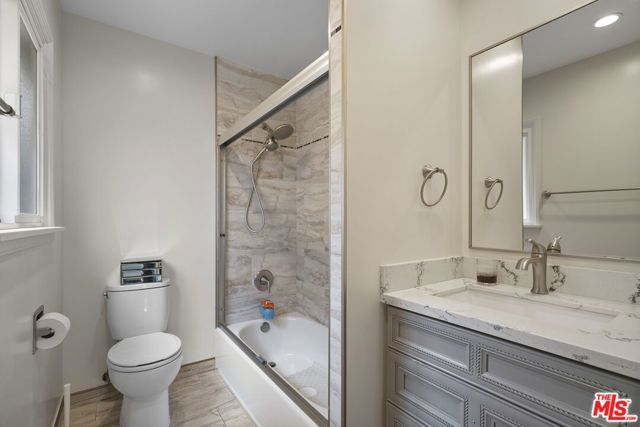 9747 Haines Canyon Avenue, Tujunga (los Angeles), CA 91042