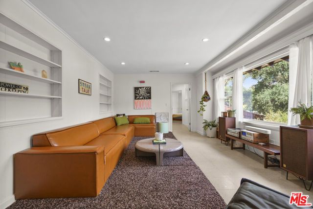 9747 Haines Canyon Avenue, Tujunga (los Angeles), CA 91042