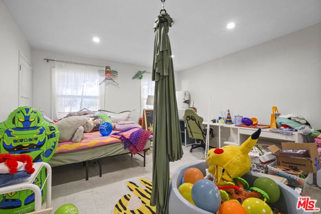 9747 Haines Canyon Avenue, Tujunga (los Angeles), CA 91042