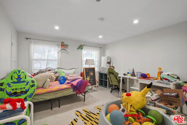 9747 Haines Canyon Avenue, Tujunga (los Angeles), CA 91042