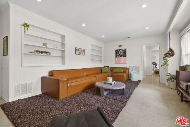 9747 Haines Canyon Avenue, Tujunga (los Angeles), CA 91042