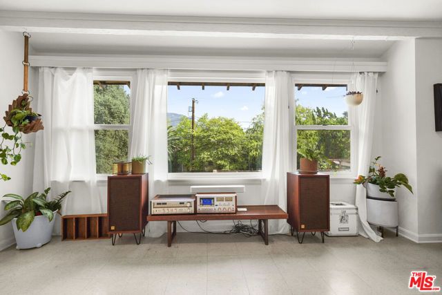 9747 Haines Canyon Avenue, Tujunga (los Angeles), CA 91042