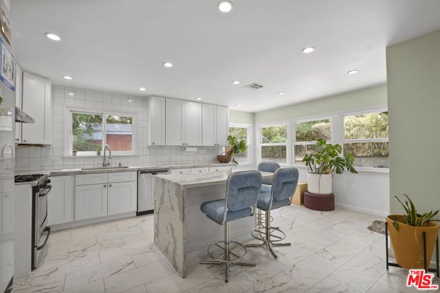 9747 Haines Canyon Avenue, Tujunga (los Angeles), CA 91042