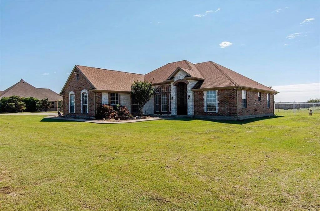 10899 Jackson Road, Krum, TX 76249