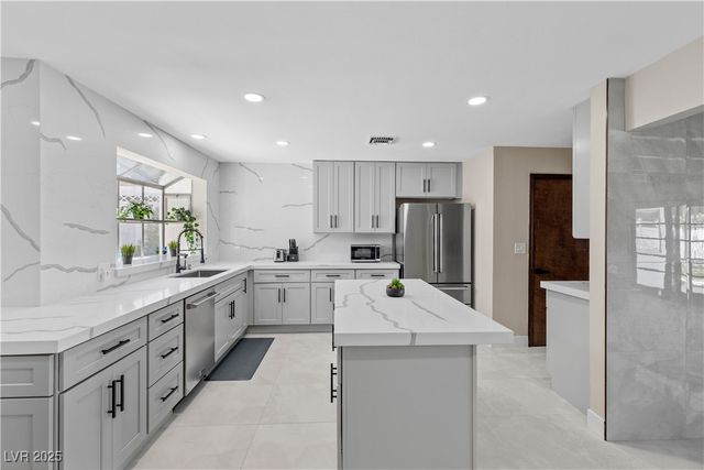 2420 Laurie Drive, Las Vegas, NV 89102