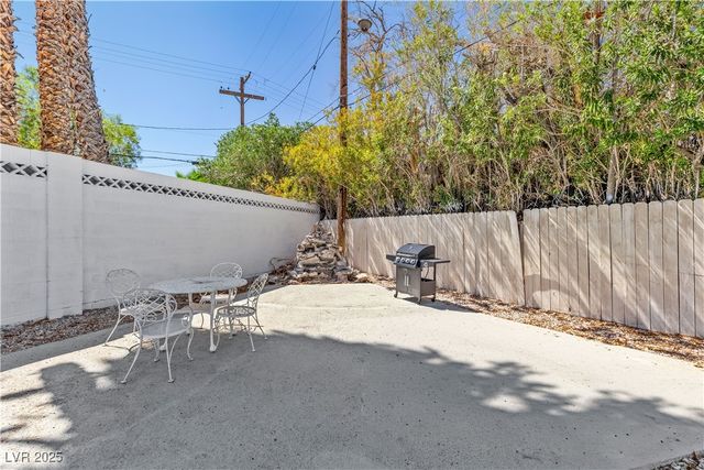 2420 Laurie Drive, Las Vegas, NV 89102