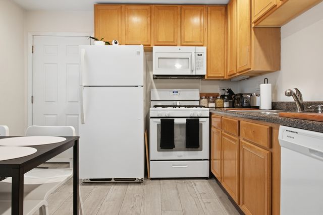 3818 RUBY Street 1E, Schiller Park, IL 60176