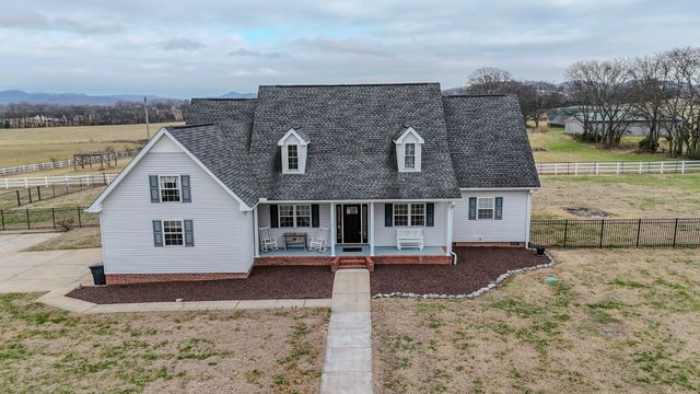 776 Rock Springs Rd, Castalian Springs, TN 37031