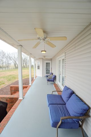 776 Rock Springs Rd, Castalian Springs, TN 37031