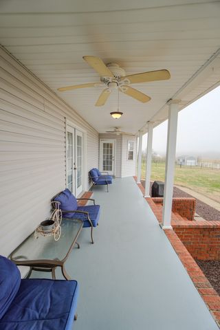 776 Rock Springs Rd, Castalian Springs, TN 37031